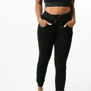 Zyia Black Sleepover Sweats size L -NWT